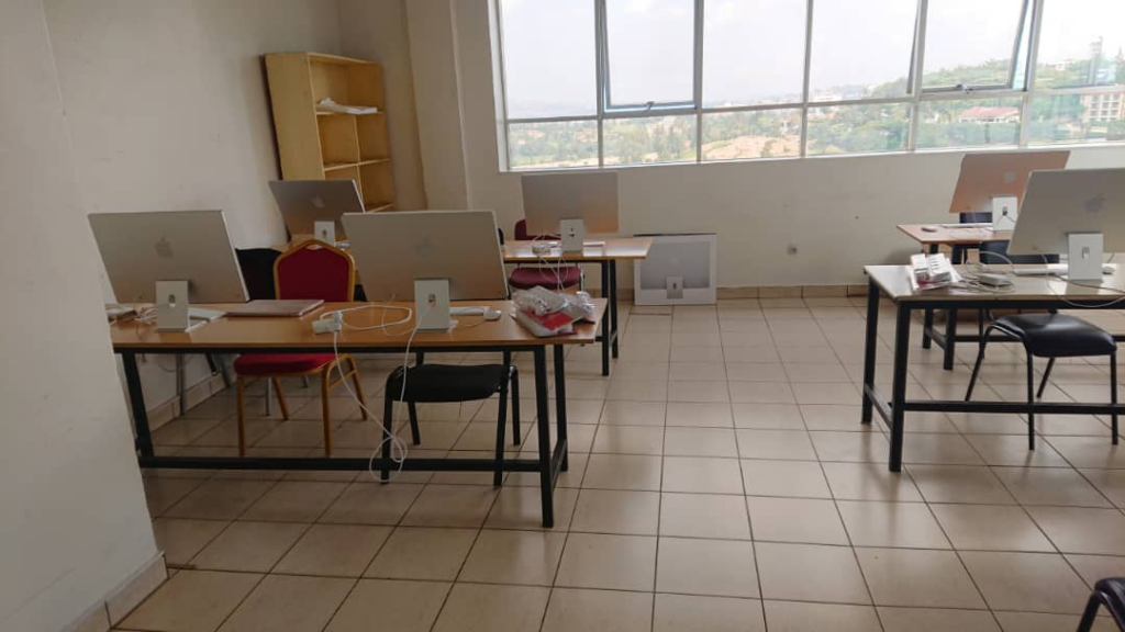 Apple computers donated to University of Kigali